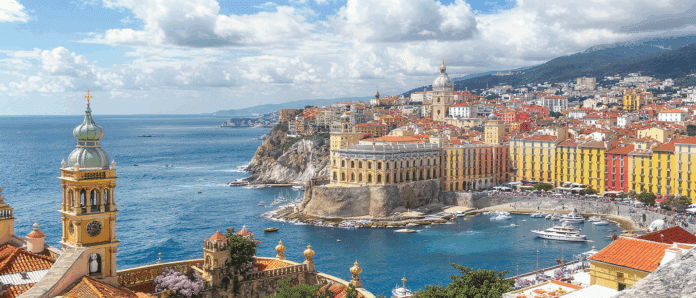 découvrez les incontournables de gênes lors de votre voyage en italie. ce circuit touristique vous guide à travers les merveilles de cette ville historique, des palais majestueux aux ruelles médiévales, en passant par le célèbre port et la cuisine locale. ne manquez pas les sites emblématiques qui font de gênes une destination unique.